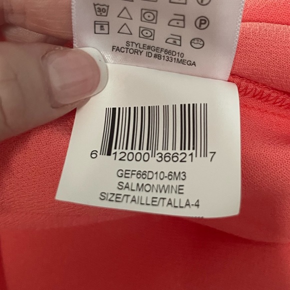 BCBGeneration pleated sleeveless deep v mini dress in Coralwine size 4 - Picture 14 of 14